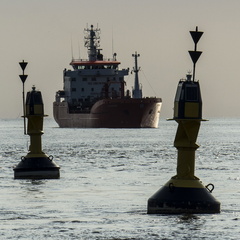 Tonnen im Gegenlicht-Nordsee228a